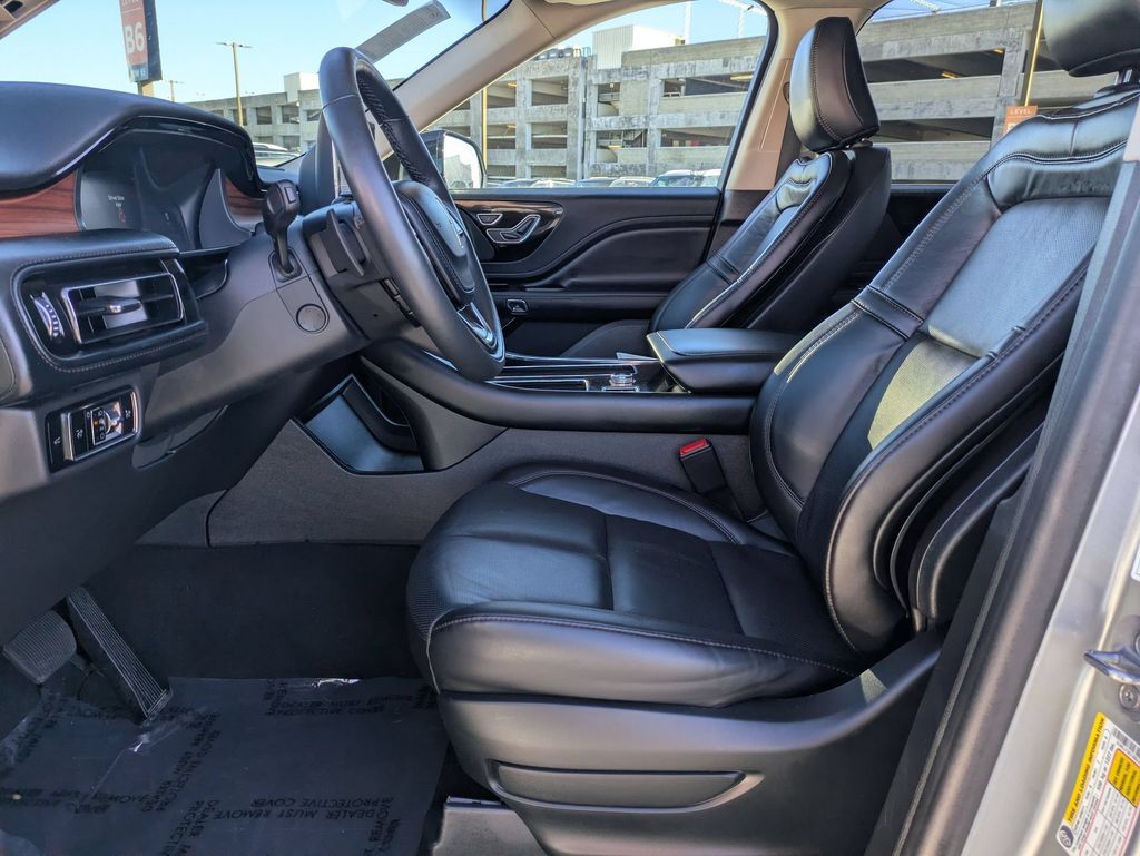 Thumbnail: 2024 Lincoln Aviator - 25