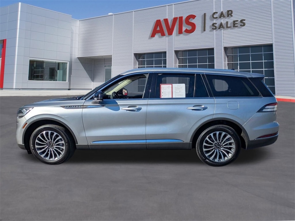 Thumbnail: 2024 Lincoln Aviator - 10