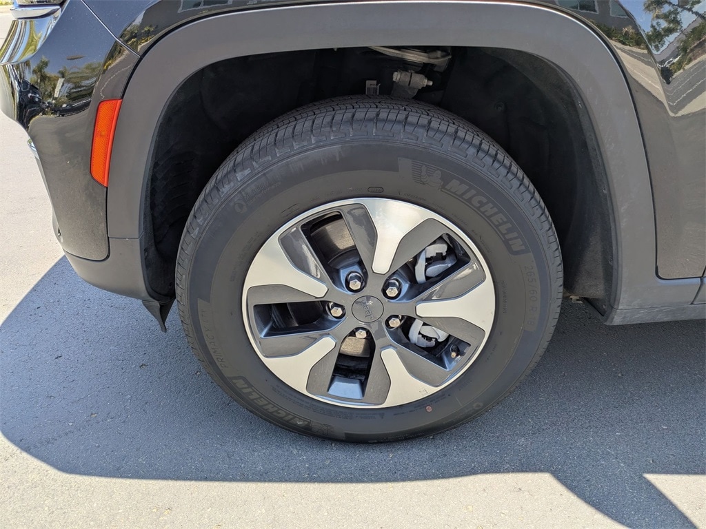 Thumbnail: 2023 Jeep Grand Cherokee - 13