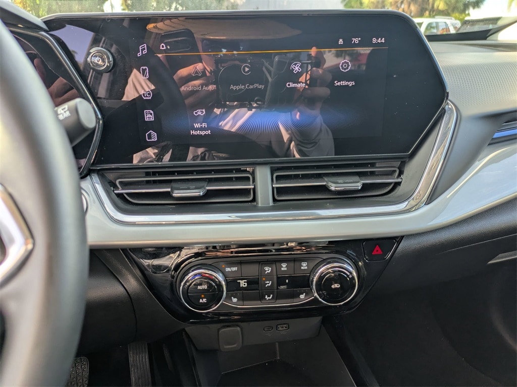 Thumbnail: 2025 Chevrolet Trax - 20