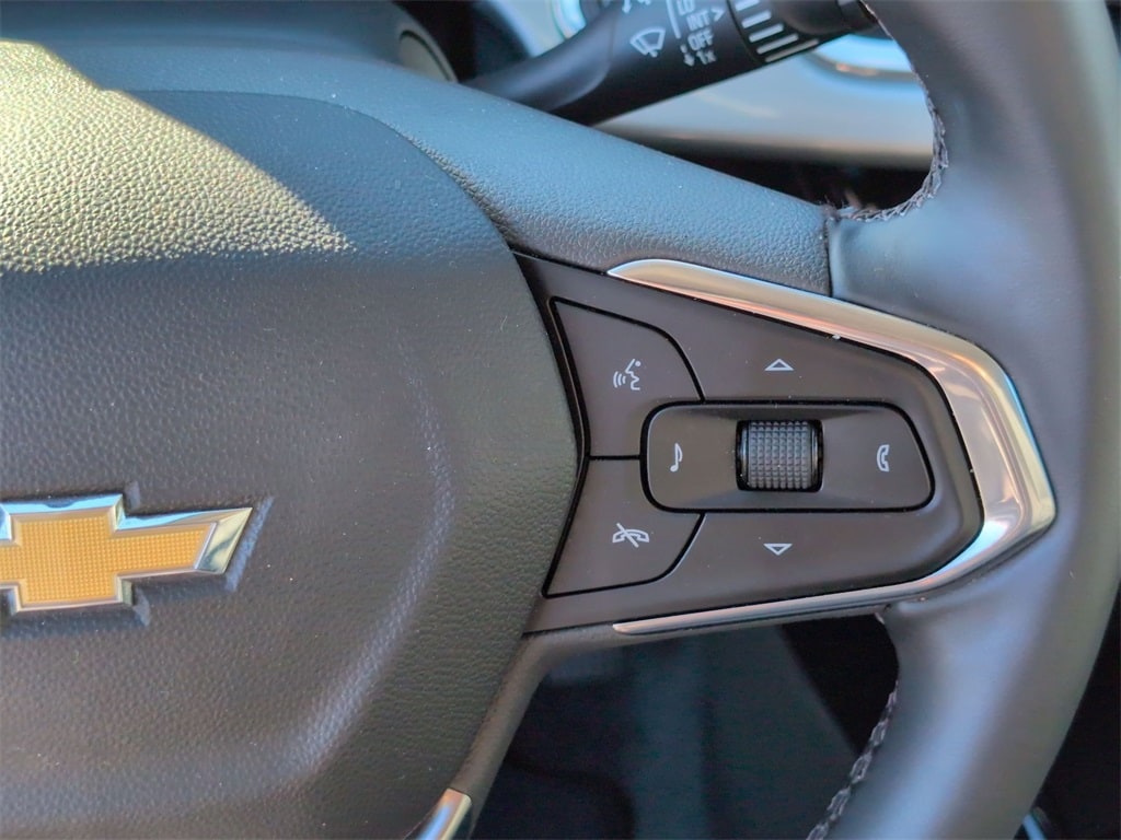 Thumbnail: 2025 Chevrolet Trax - 21