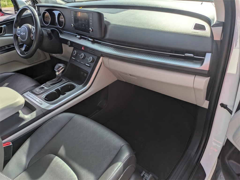 Thumbnail: 2024 Kia Carnival - 31