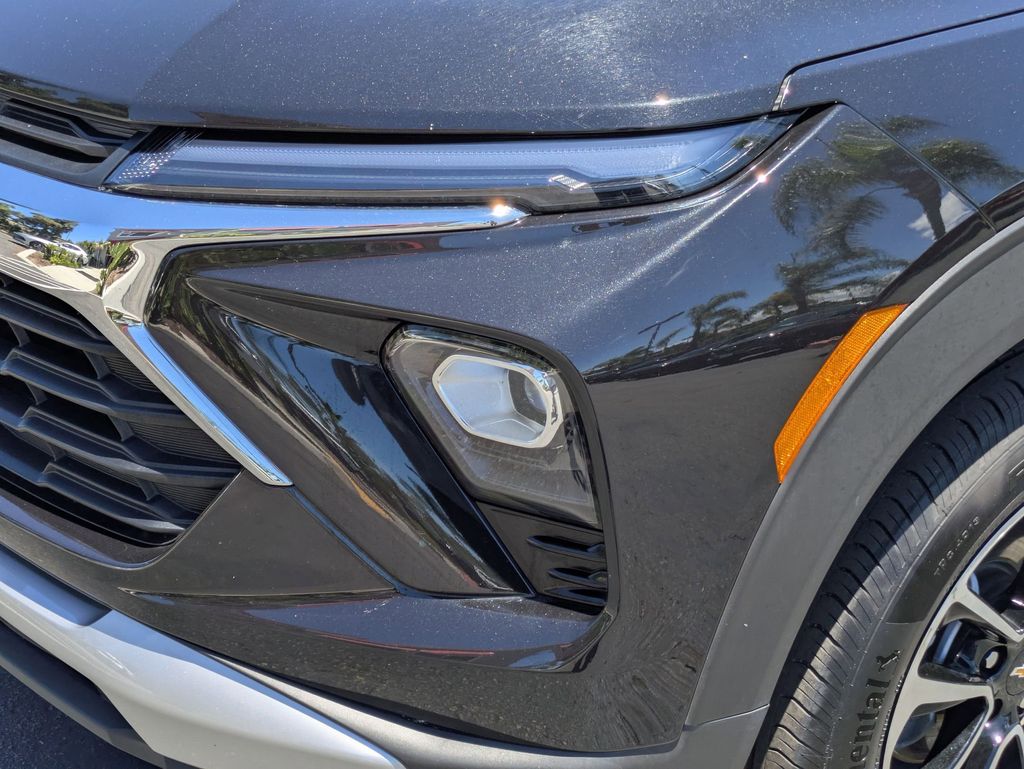 Thumbnail: 2025 Chevrolet TrailBlazer - 11