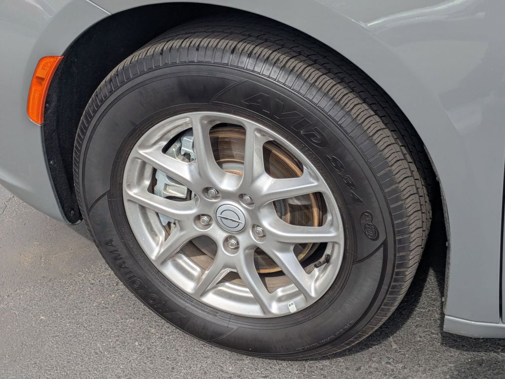 Thumbnail: 2025 Chrysler Pacifica - 13