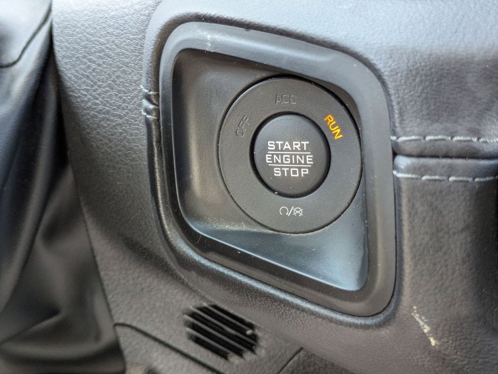 Thumbnail: 2025 Jeep Wrangler - 24