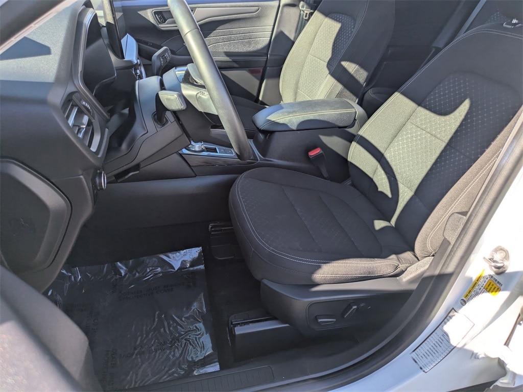 Thumbnail: 2024 Ford Escape - 14