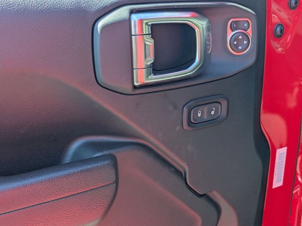 Thumbnail: 2025 Jeep Wrangler - 16