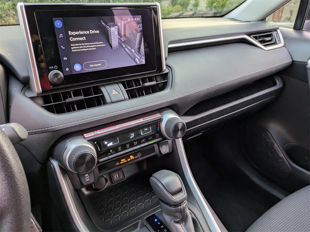 Thumbnail: 2025 Toyota RAV4 - 17