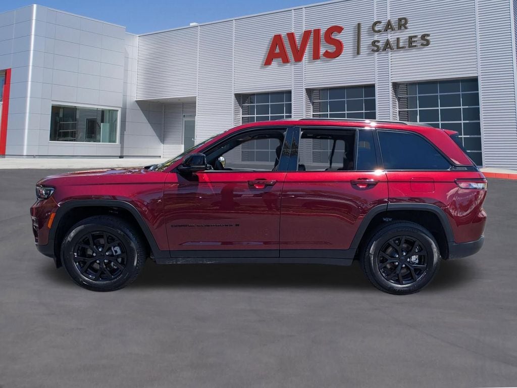 Thumbnail: 2025 Jeep Grand Cherokee - 10
