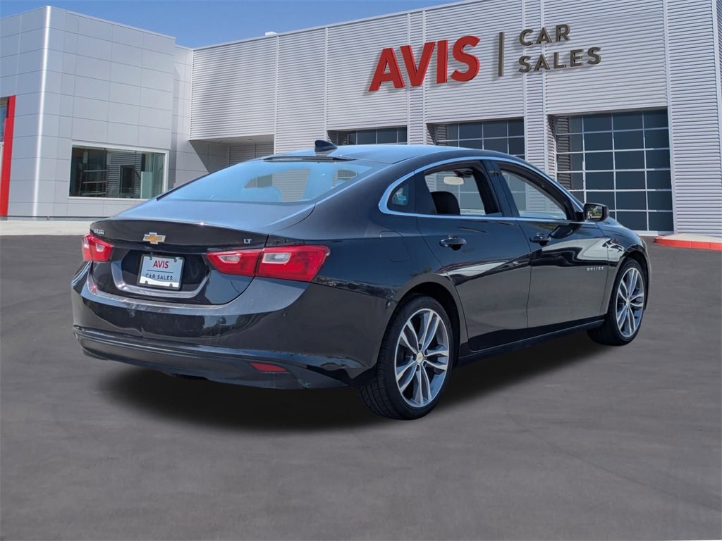 Thumbnail: 2023 Chevrolet Malibu - 6