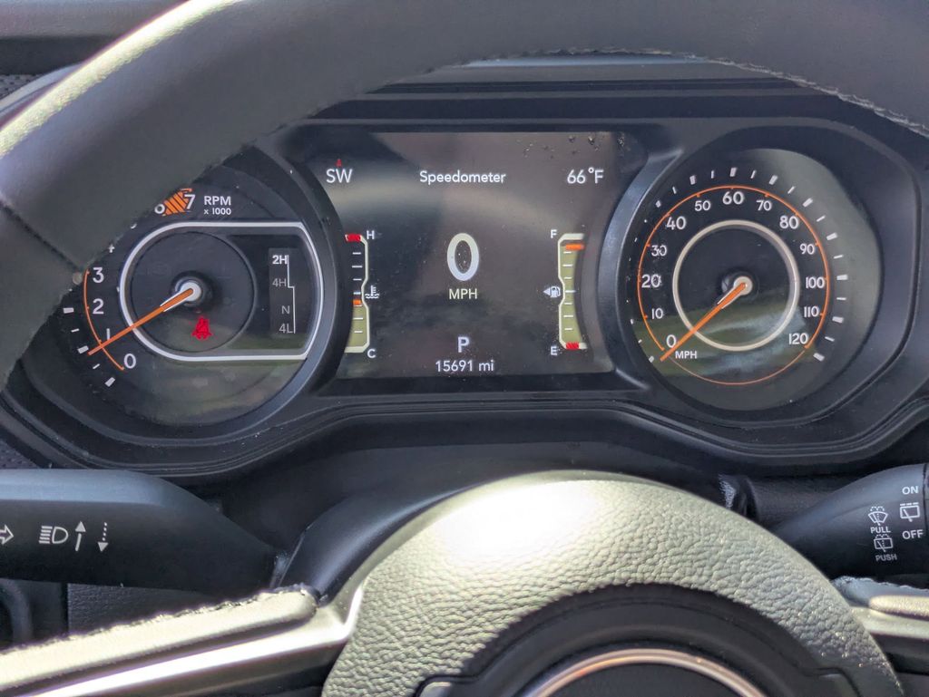 Thumbnail: 2025 Jeep Wrangler - 19