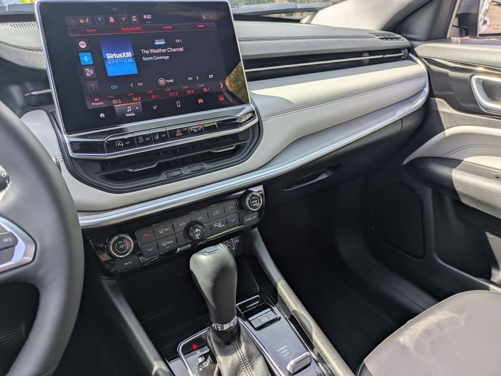 Thumbnail: 2025 Jeep Compass - 19