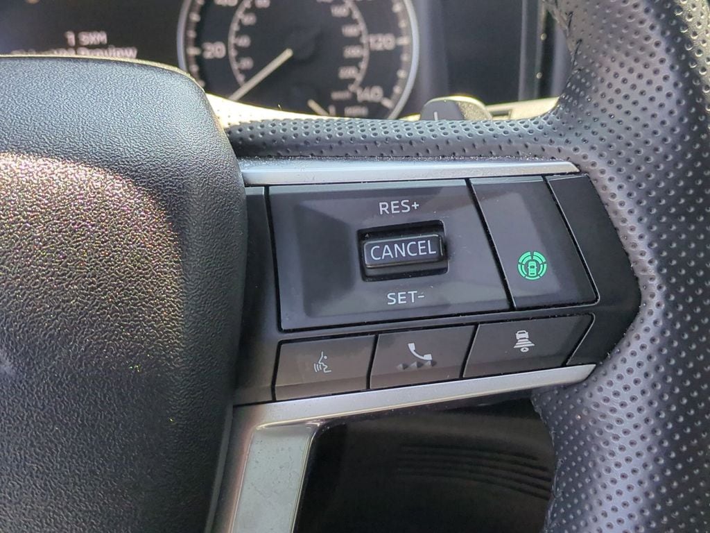 Thumbnail: 2025 Mitsubishi Outlander - 22