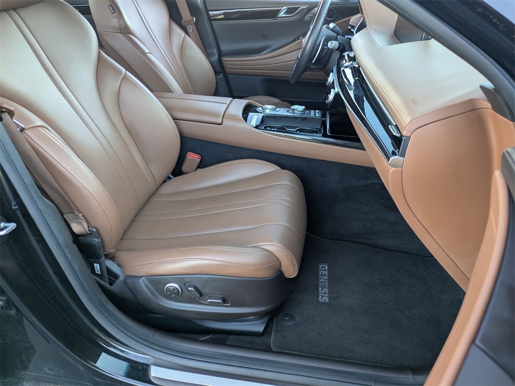 Thumbnail: 2023 Genesis G80 - 30