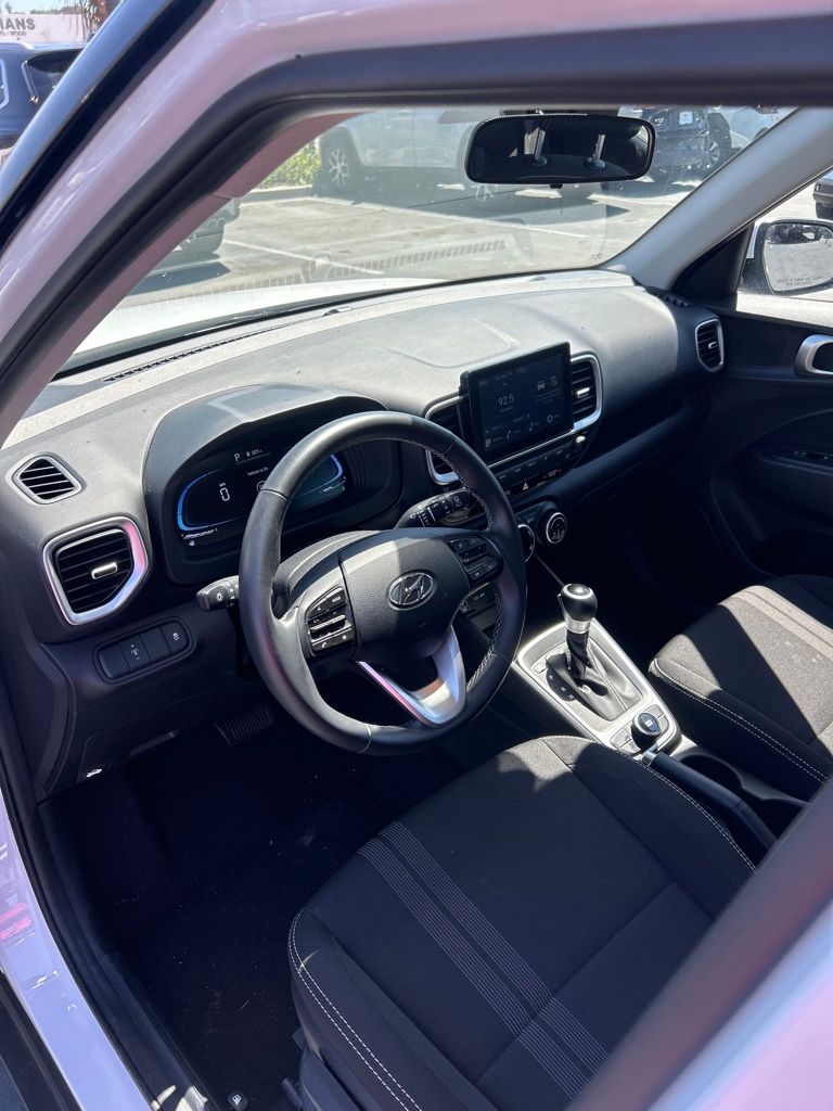 Thumbnail: 2025 Hyundai Venue - 20