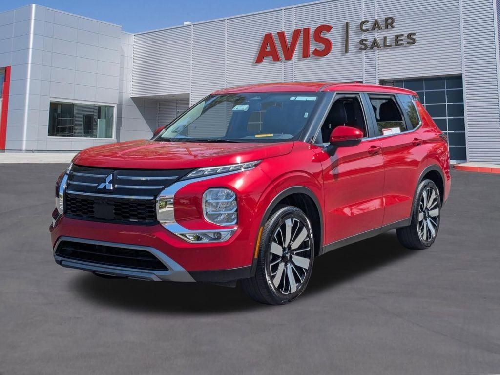 2025 Mitsubishi Outlander SE 2WD's photo