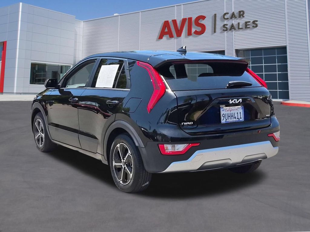 Thumbnail: 2025 Kia Niro - 9
