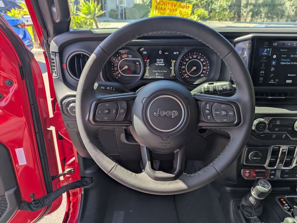 Thumbnail: 2025 Jeep Wrangler - 18