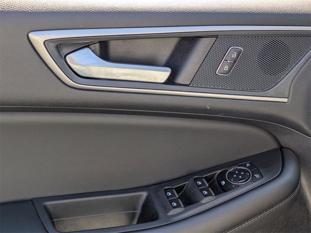 Thumbnail: 2024 Ford Edge - 15