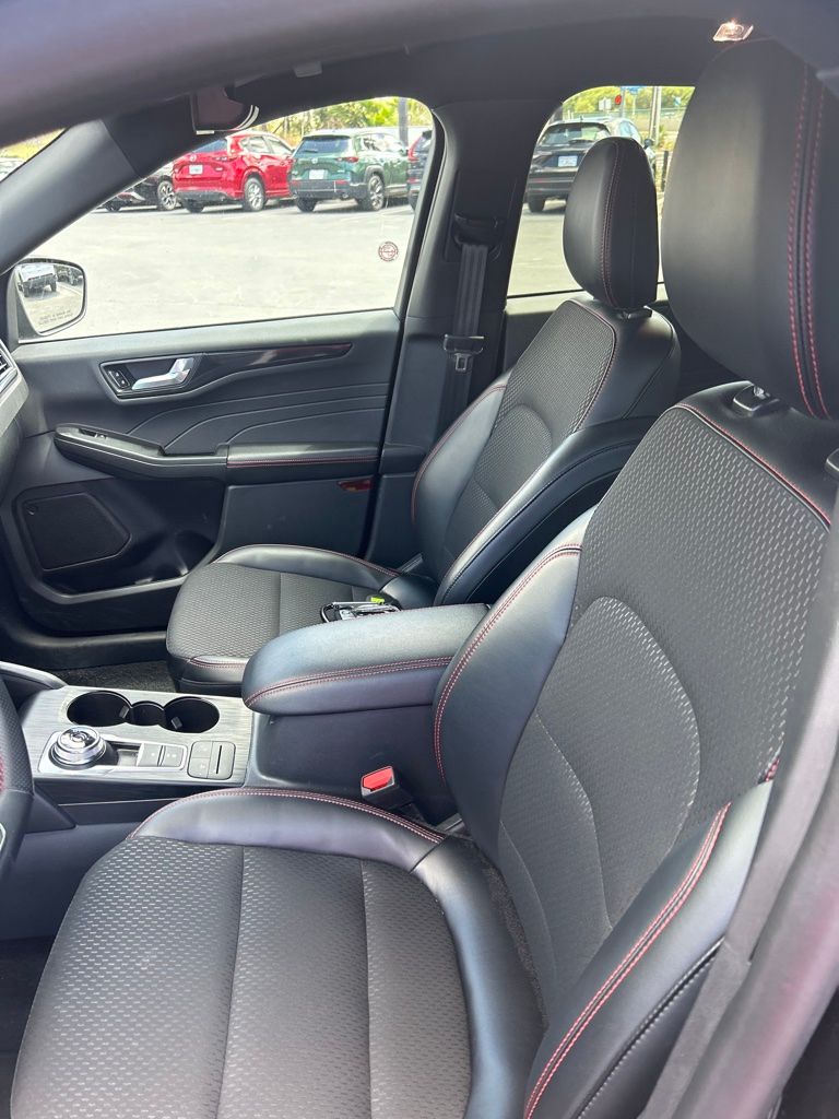 Thumbnail: 2025 Ford Escape - 15