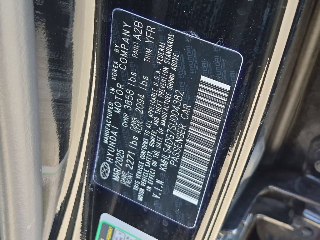 Thumbnail: 2025 Hyundai Elantra - 36