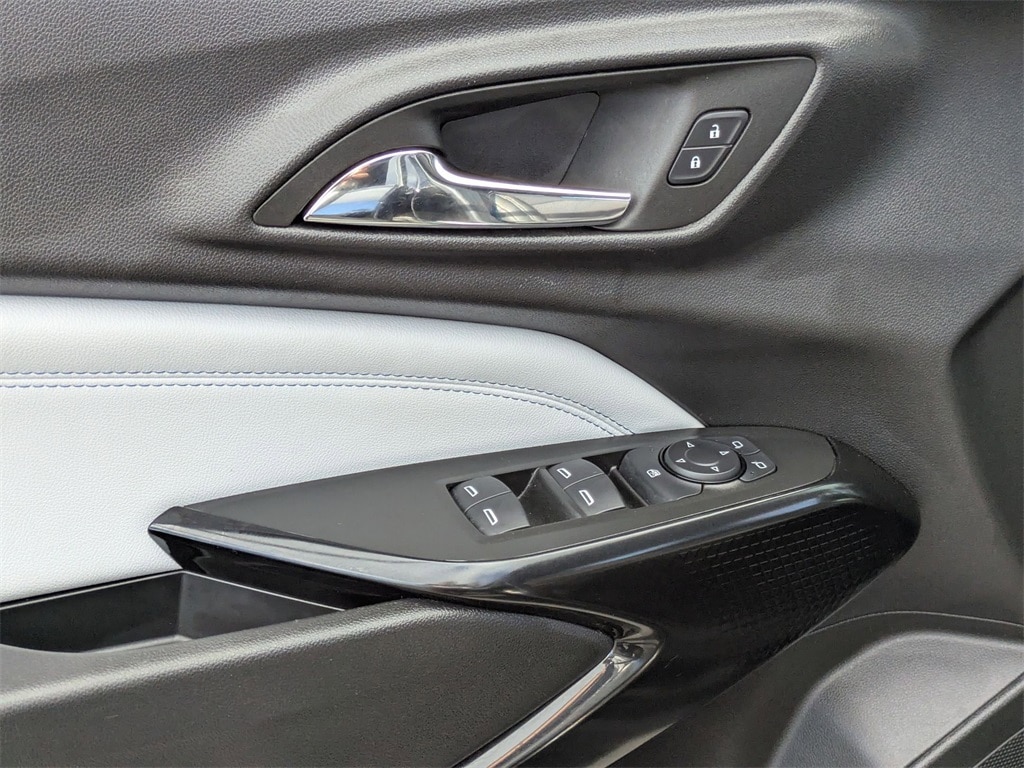 Thumbnail: 2025 Chevrolet Trax - 16