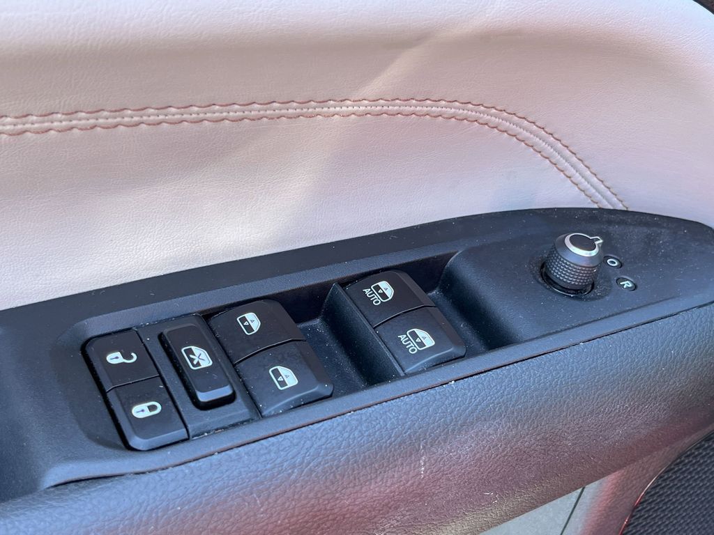 Thumbnail: 2025 Jeep Compass - 13