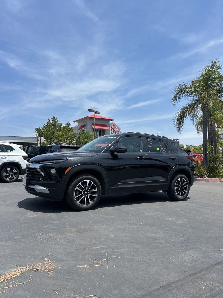 2025 Chevrolet Trailblazer LT AWD's photo