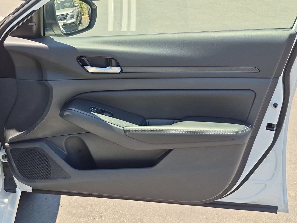 Thumbnail: 2025 Nissan Altima - 33