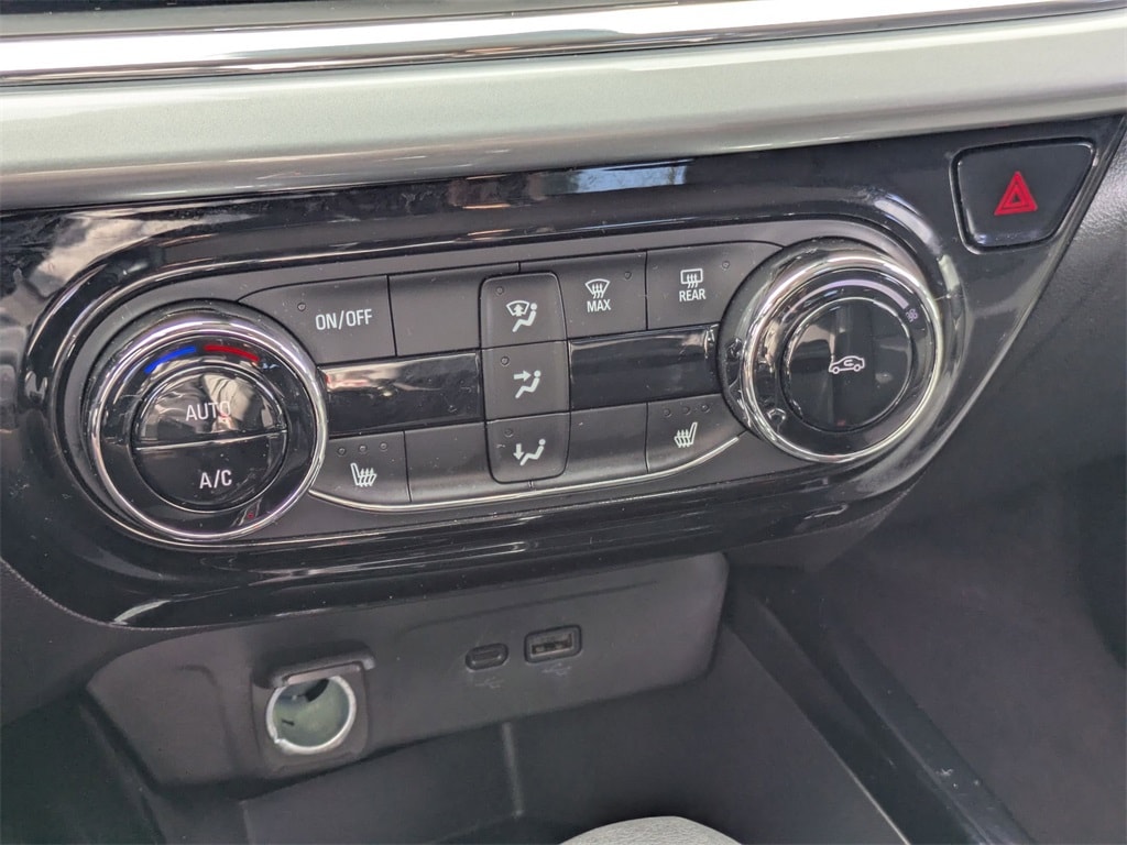 Thumbnail: 2025 Chevrolet Trax - 22