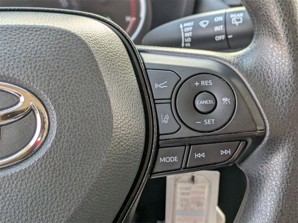 Thumbnail: 2024 Toyota RAV4 - 21