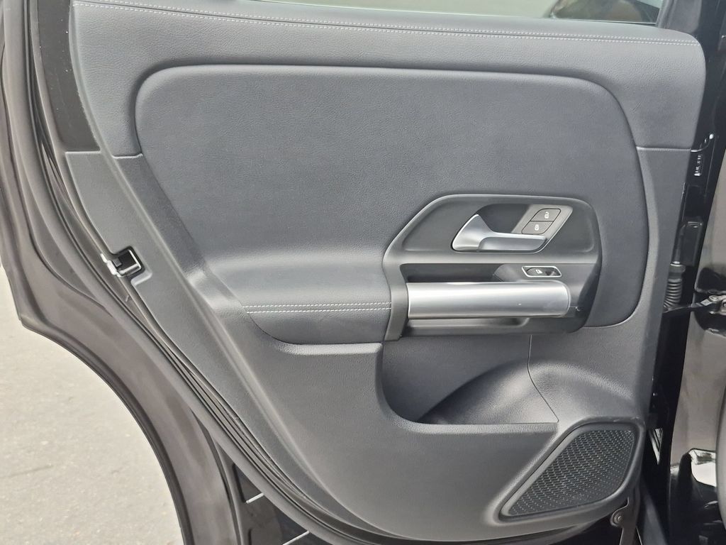 2025 Mercedes-Benz GLA GLA250 - Photo 27