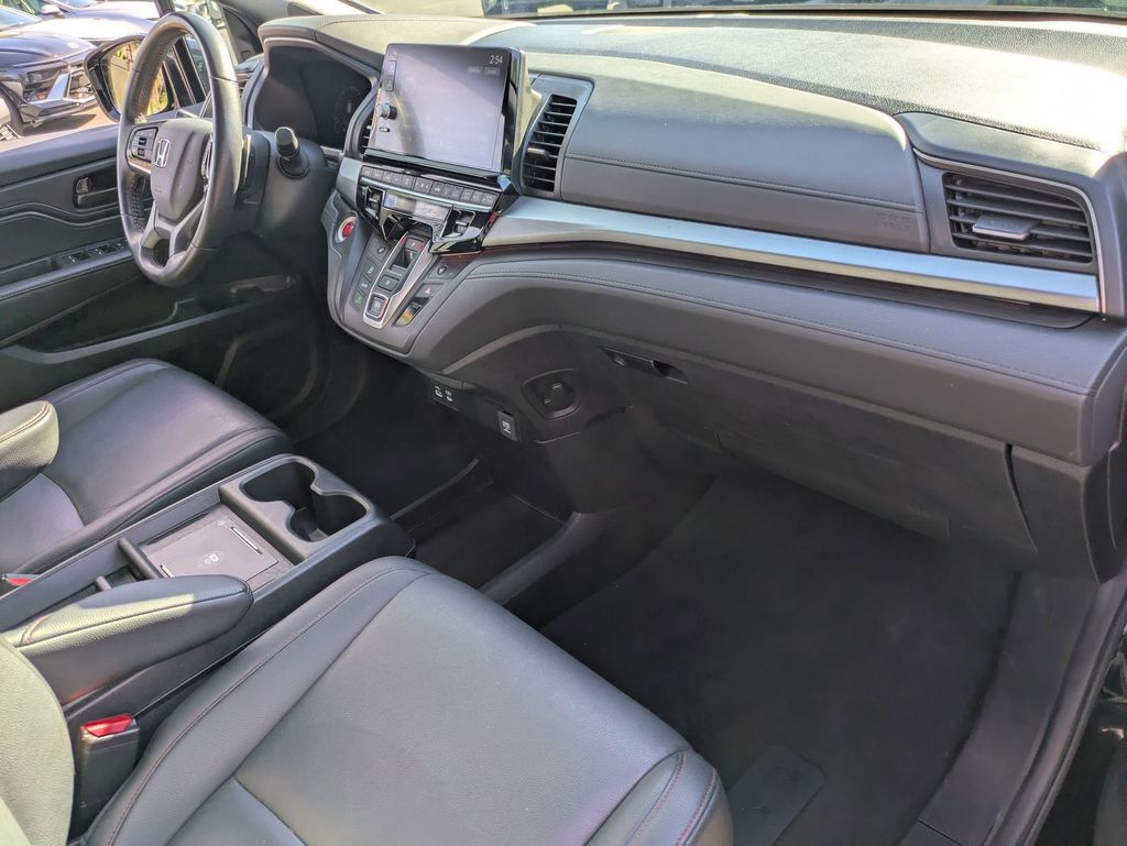 Thumbnail: 2025 Honda Odyssey - 31