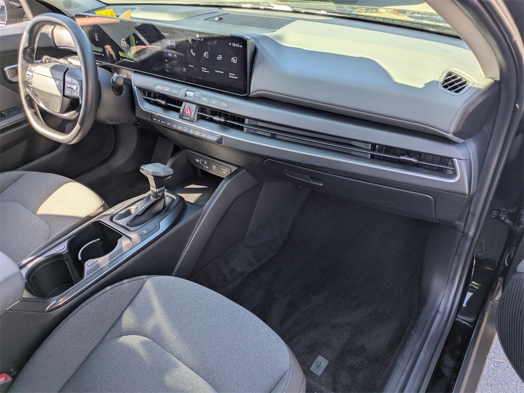 Thumbnail: 2025 Kia K4 - 29