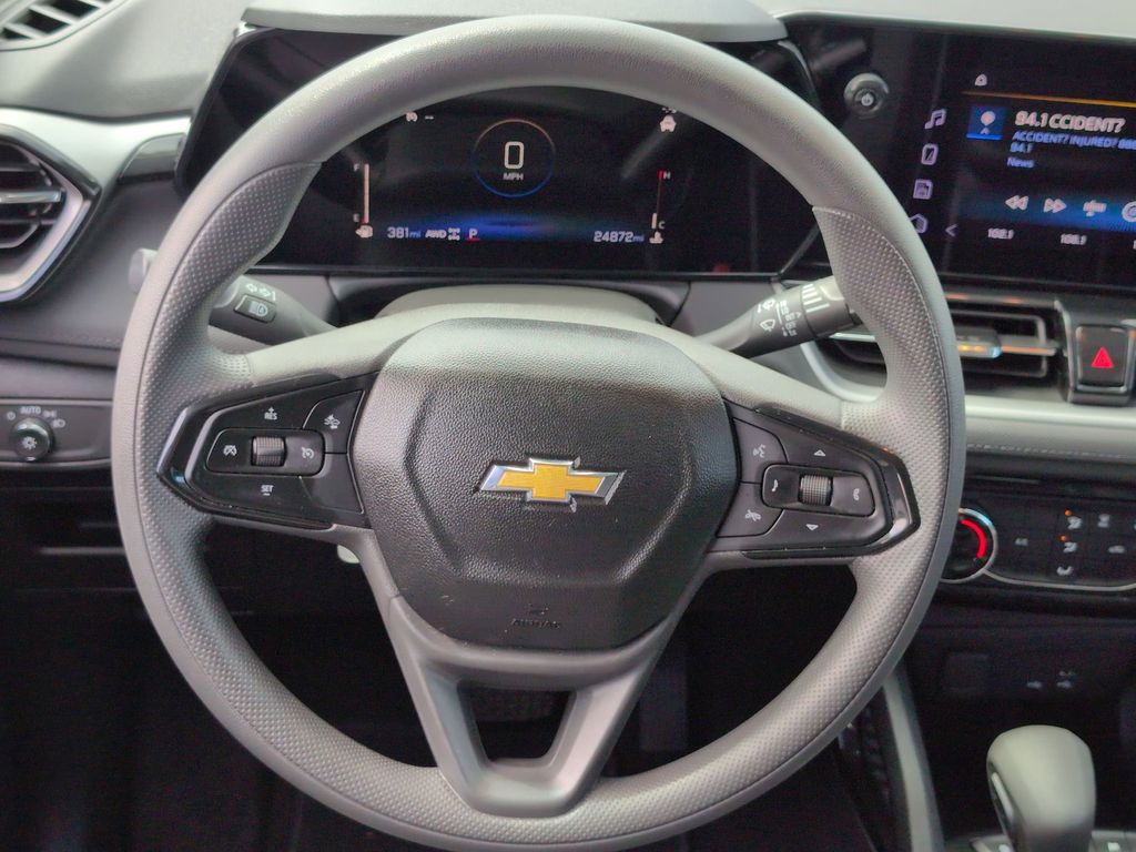 Thumbnail: 2025 Chevrolet TrailBlazer - 23