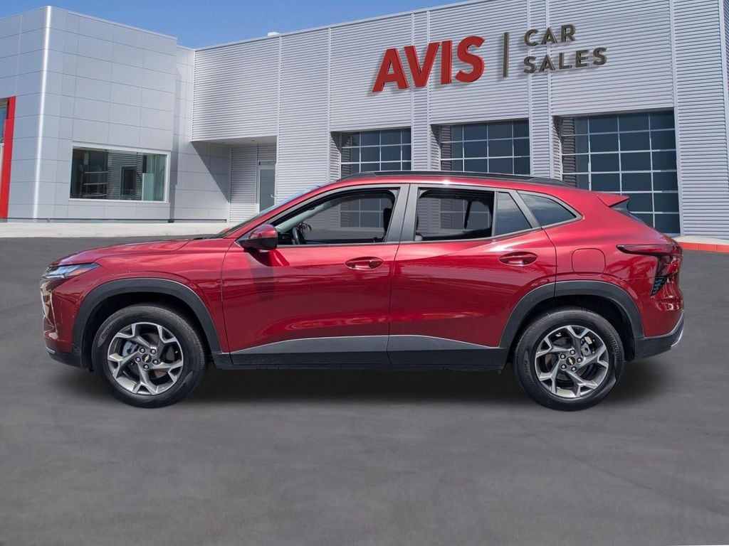 Thumbnail: 2025 Chevrolet Trax - 10