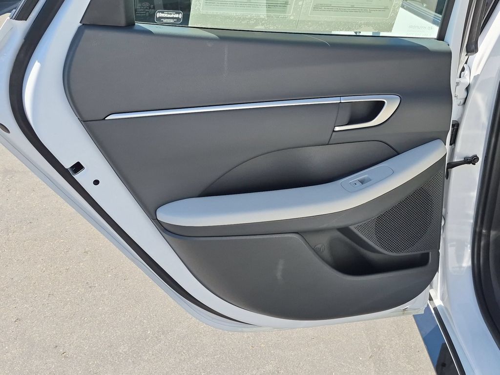 Thumbnail: 2025 Hyundai Sonata - 27