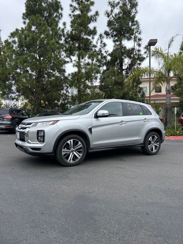 2025 Mitsubishi Outlander Sport's photo