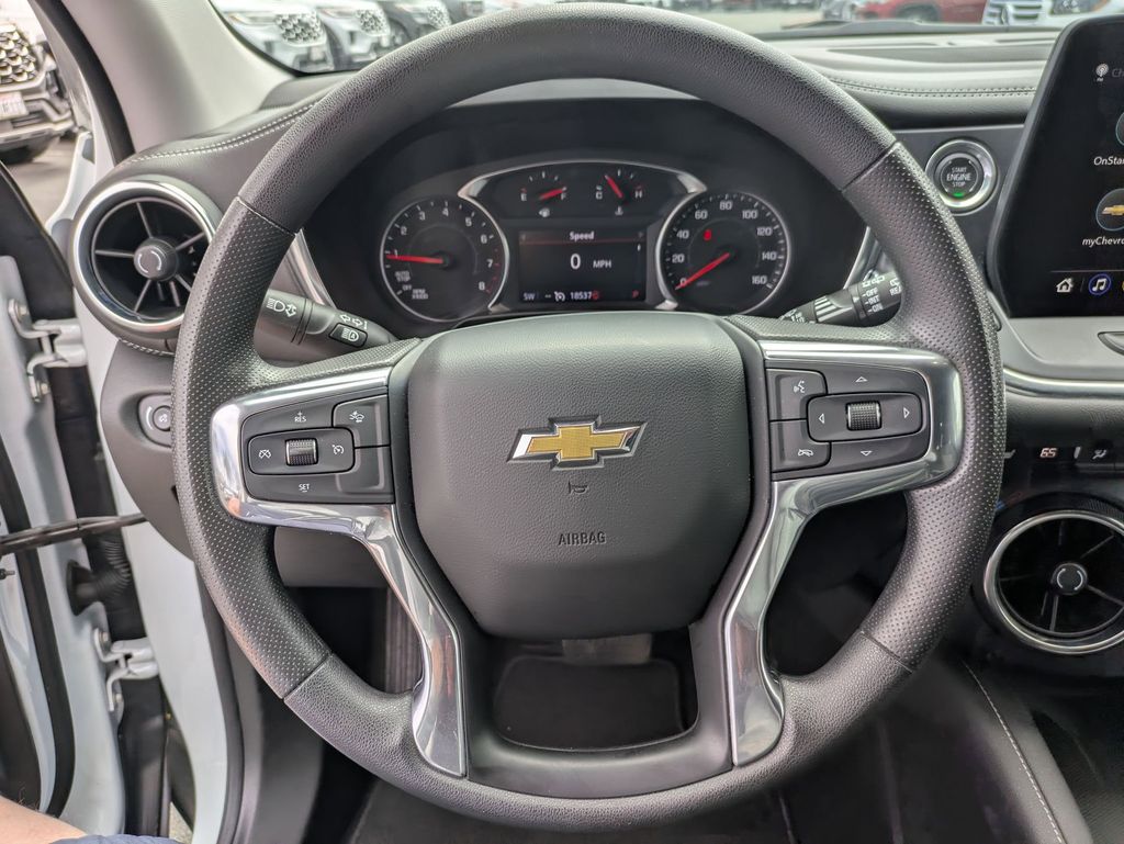Thumbnail: 2025 Chevrolet Blazer - 23