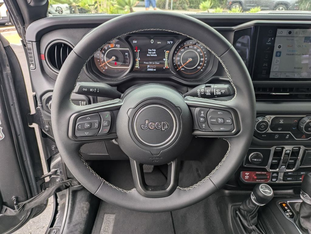 Thumbnail: 2025 Jeep Wrangler - 18