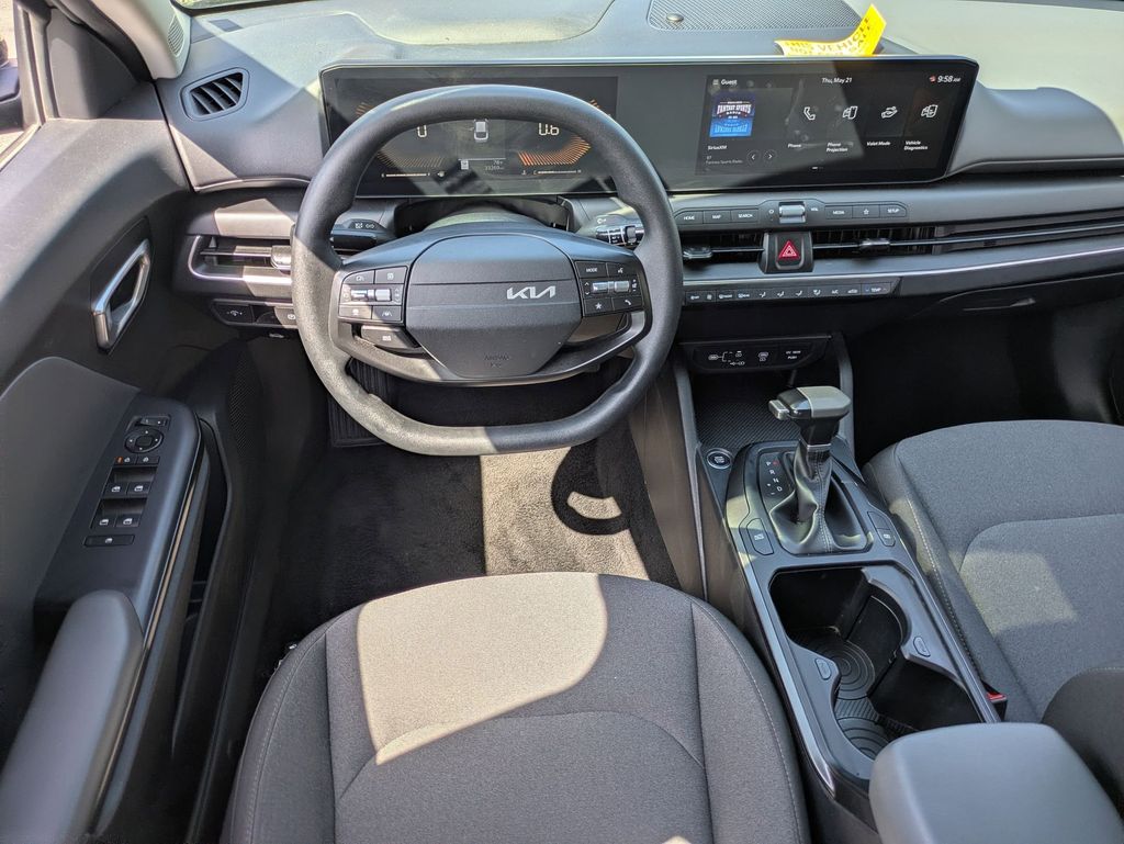 Thumbnail: 2025 Kia K4 - 25