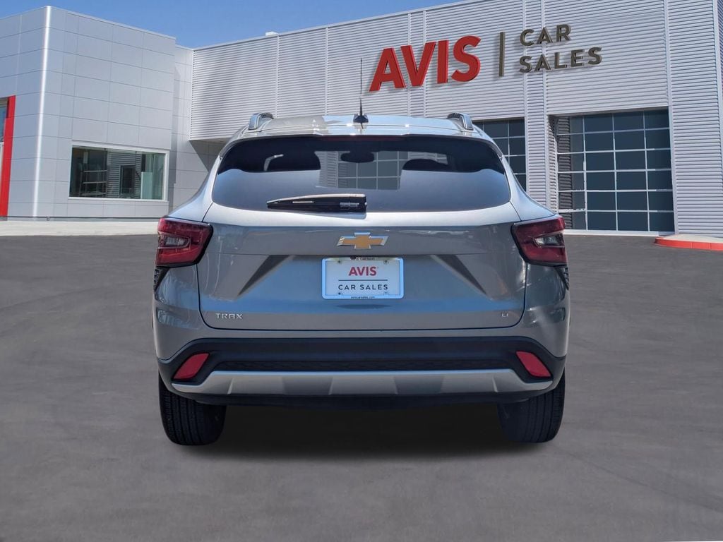Thumbnail: 2025 Chevrolet Trax - 7