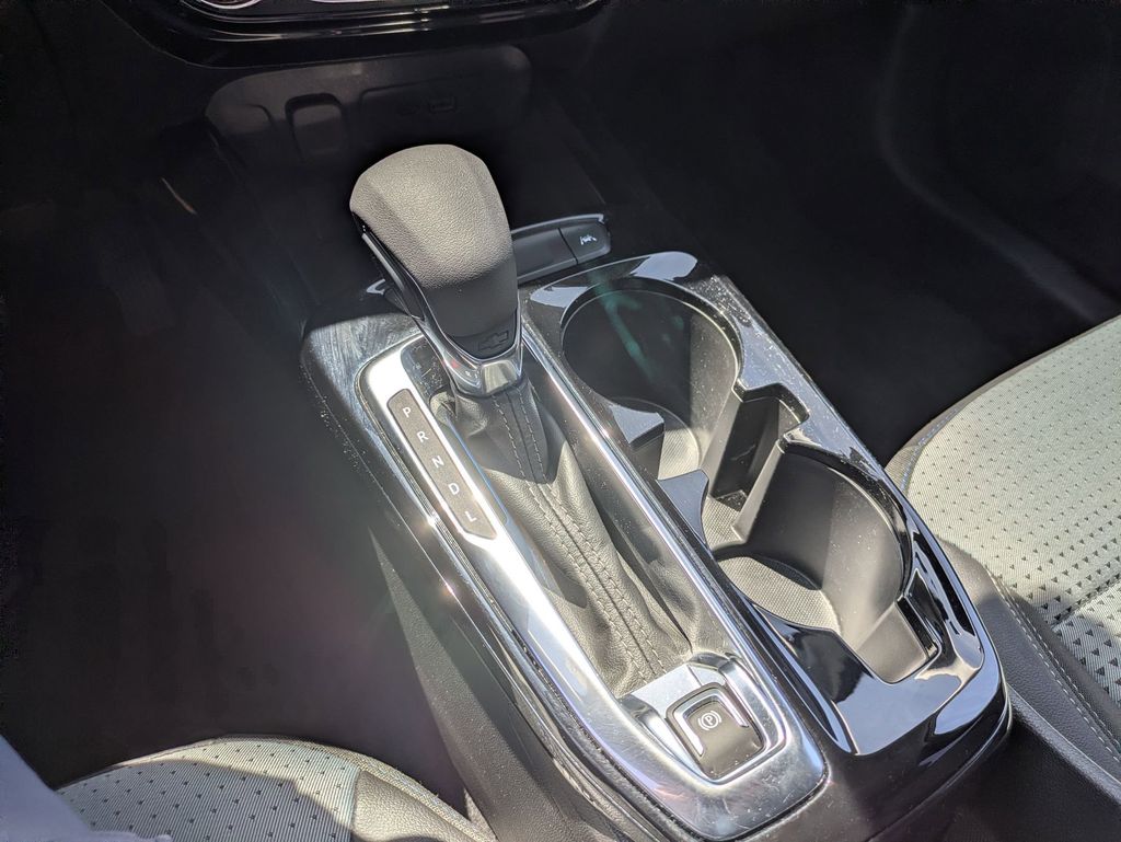 Thumbnail: 2025 Chevrolet Trax - 23