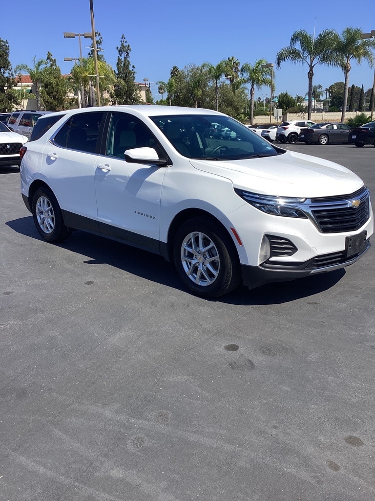 Thumbnail: 2023 Chevrolet Equinox - 3