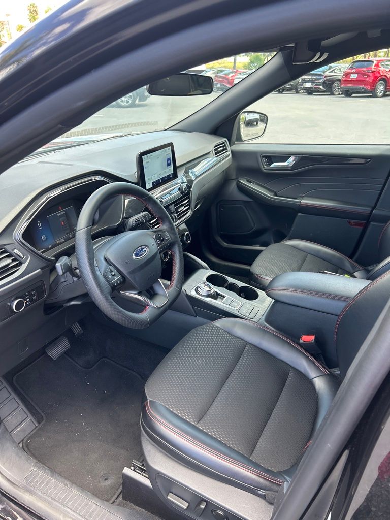 Thumbnail: 2025 Ford Escape - 17