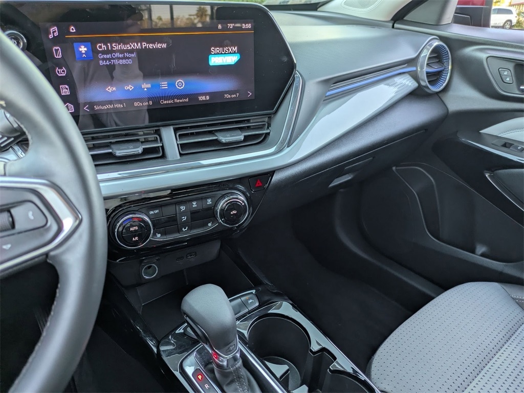 Thumbnail: 2025 Chevrolet Trax - 20