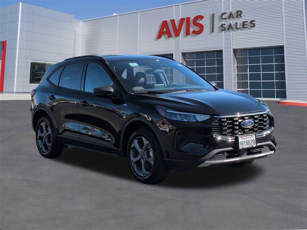 Thumbnail: 2025 Ford Escape - 3