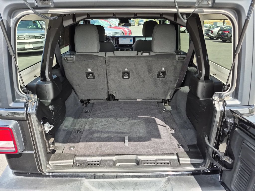 2025 Jeep Wrangler 4-Door Sport S - Photo 29