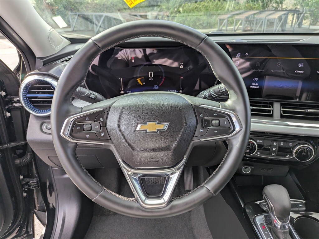 Thumbnail: 2025 Chevrolet Trax - 18