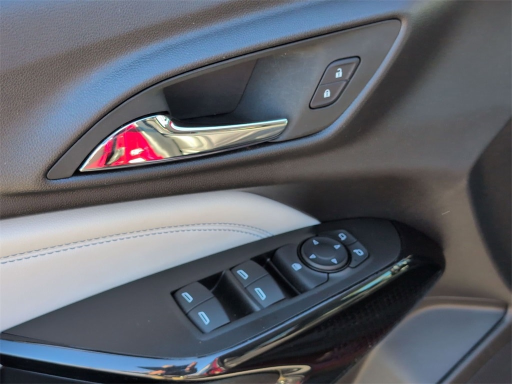 Thumbnail: 2025 Chevrolet Trax - 17